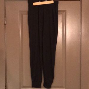 ❌SOLD❌: NWT Agnes & Dora Joggers With Pockets Sz S
